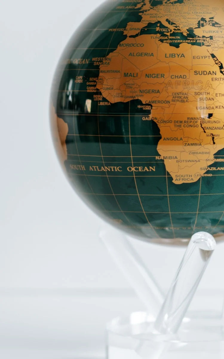 緑と金のグローブ